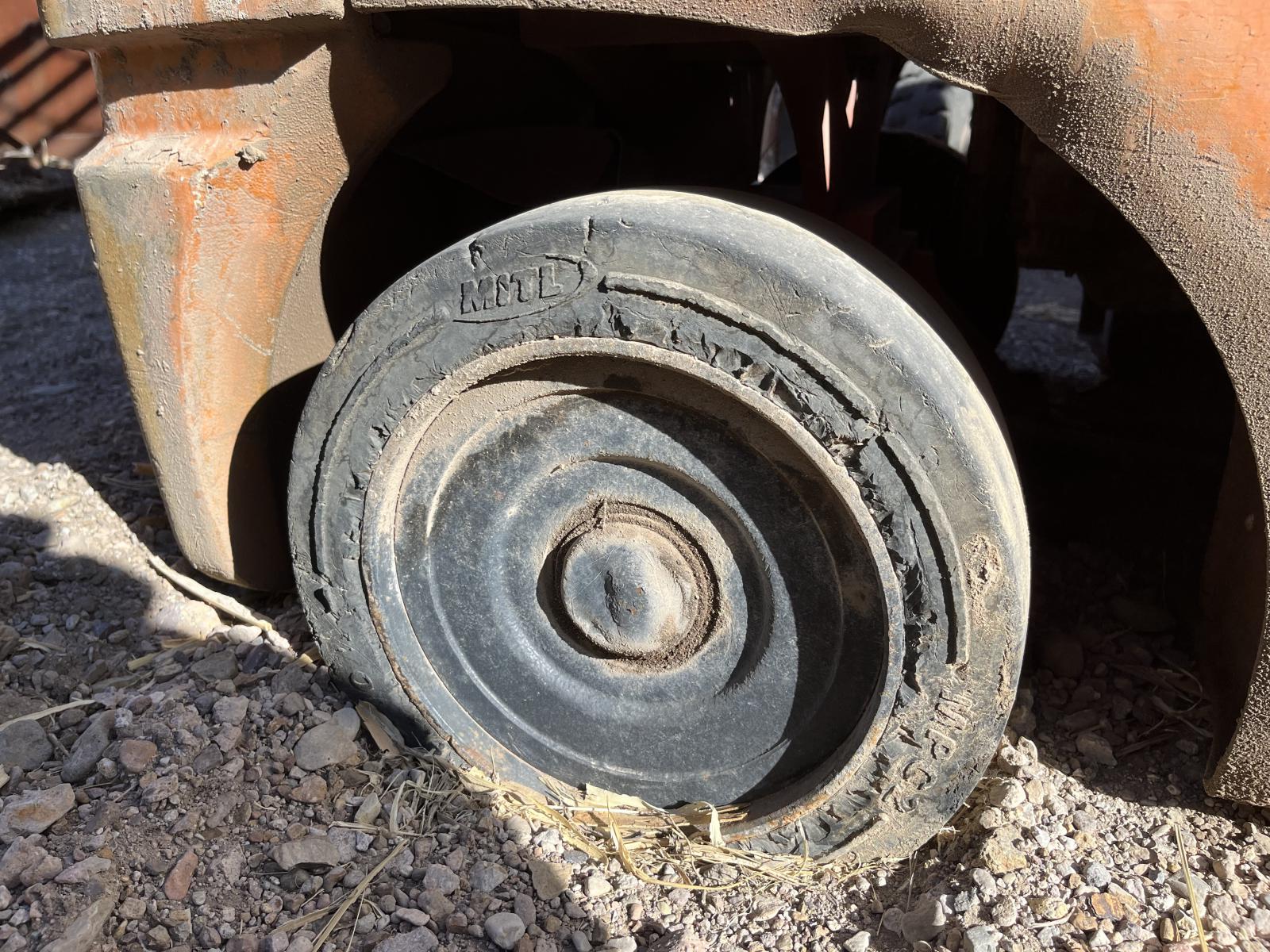 ./imagenes/INVOICE/2019/16494/TOYOTA 7FGCU25 (9).JPG